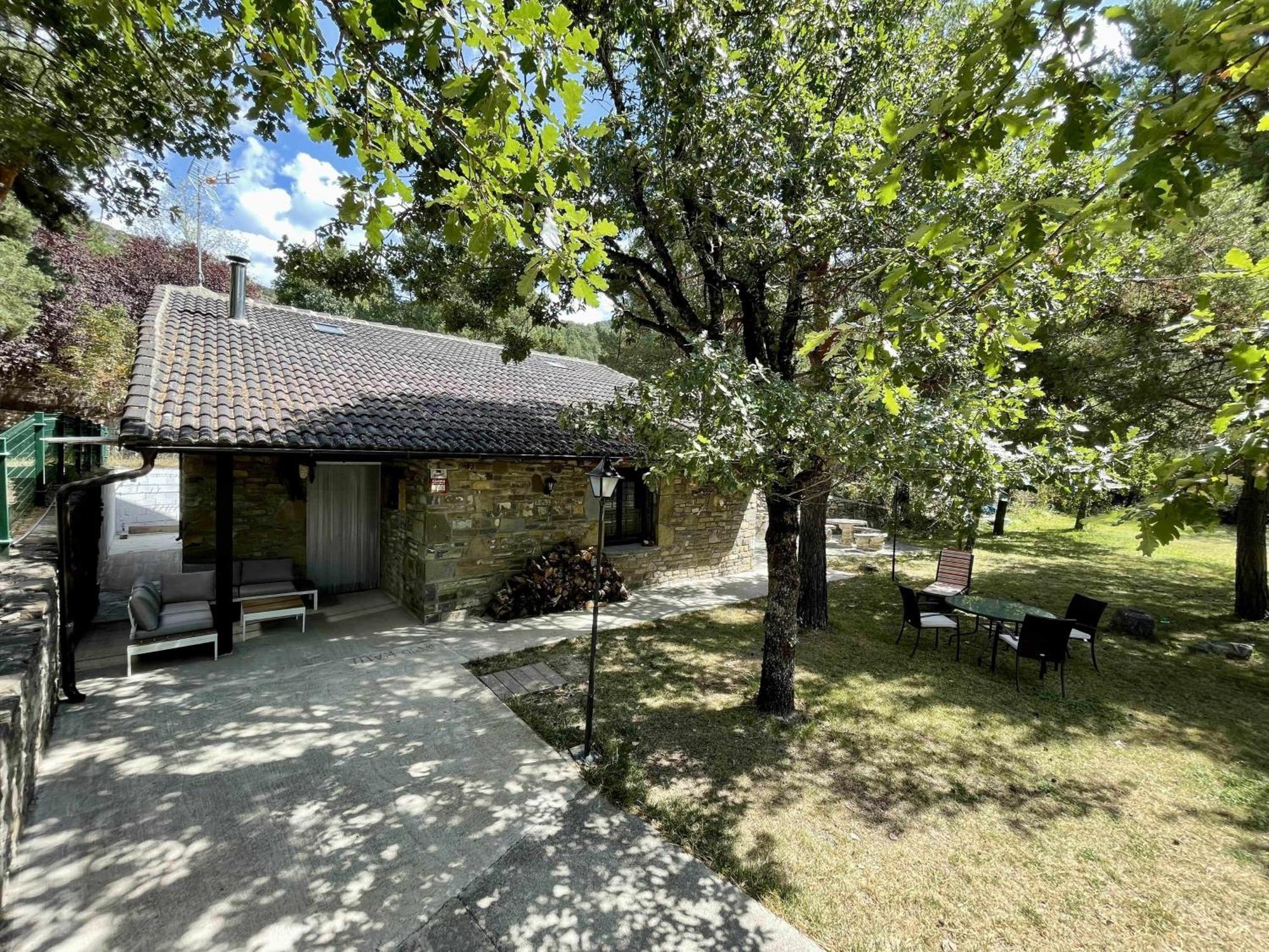 毕斯卡斯Chalet Del Roble别墅 外观 照片